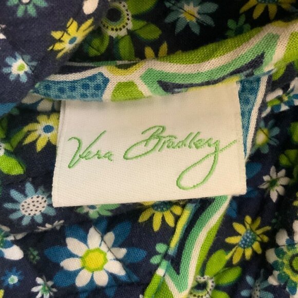 Vera Bradley Baroque Messenger Bag With Adjustable Strap & Multiple Pockets - Picture 8 of 8